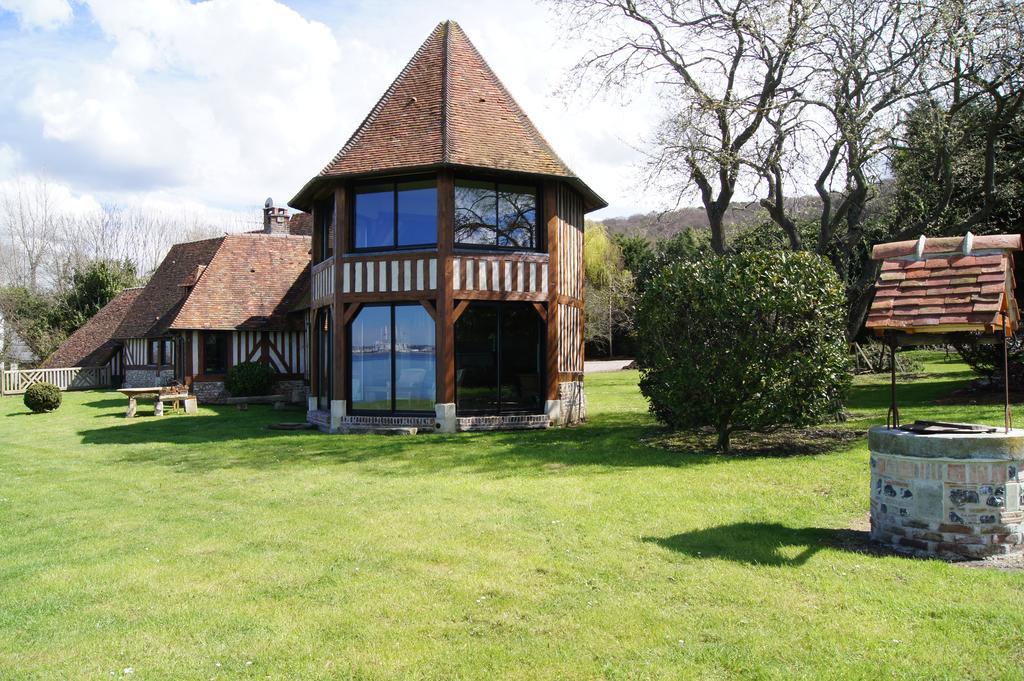 "La Girelle, Bord De Mer" Bed & Breakfast Honfleur Exterior photo